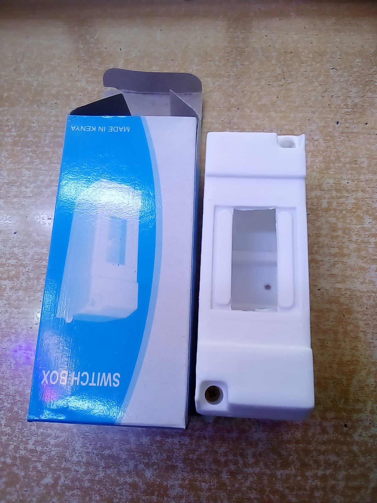 SWITCH BOX/ DOUBLE POLE HOUSING